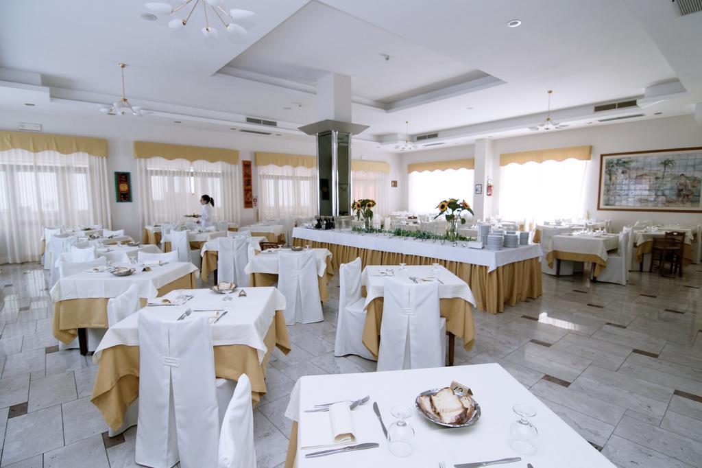 Hotel President 바스토 외부 사진